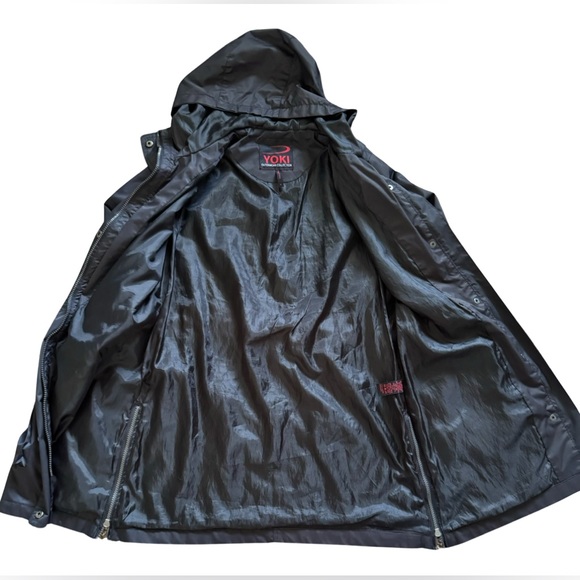 Rain Jacket Women’s- Medium - Picture 4 of 7